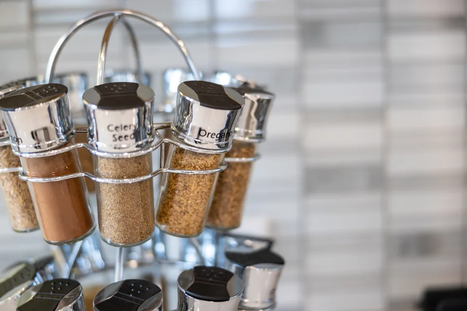 Spice rack